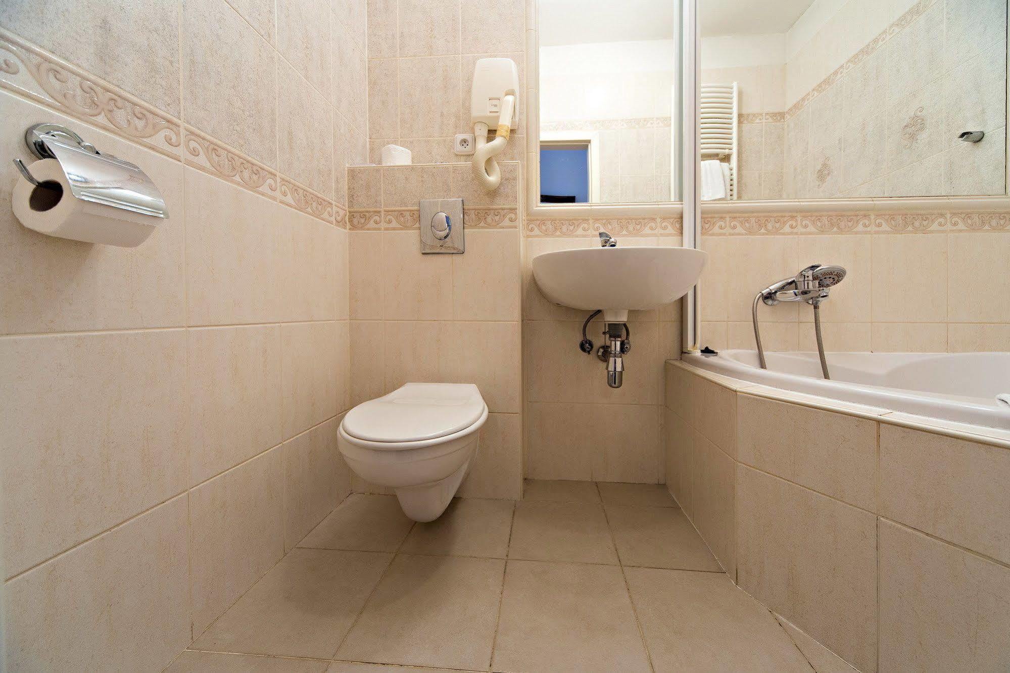 Hotel Donatello Praga Zewnętrze zdjęcie