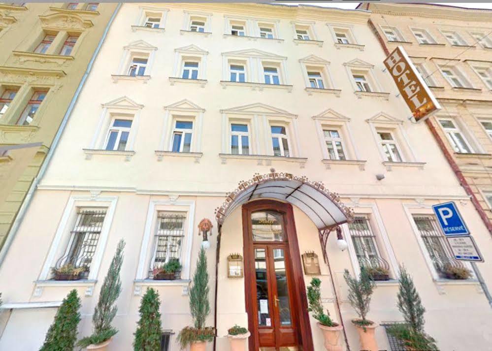 Hotel Donatello Praga Zewnętrze zdjęcie